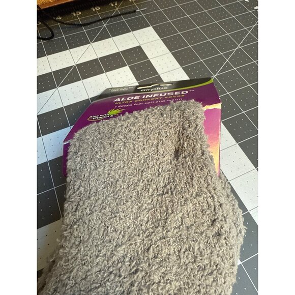 Airplus Women 5-10 Aloe Infused Ultra Comfort Socks With Vitamin E - Picture 4 of 5